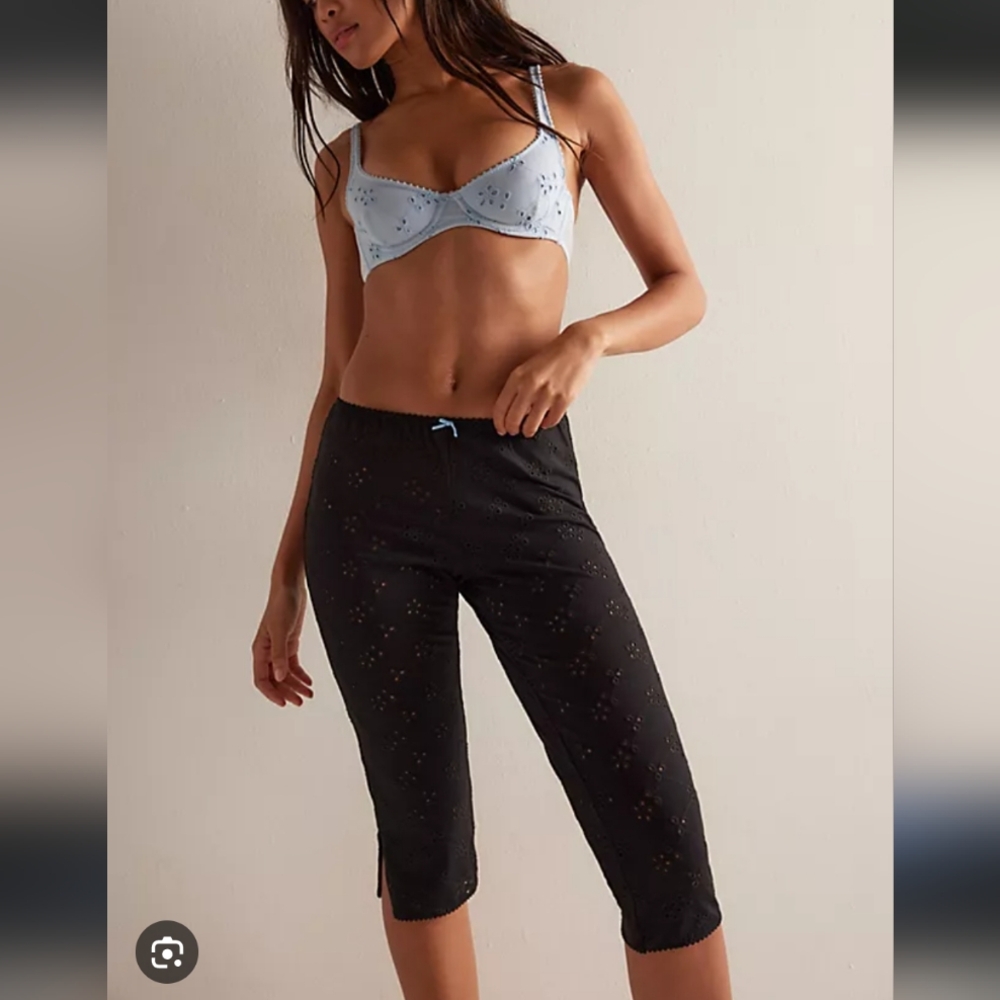 675-NWT‎ Free People Black Eyelet Pants